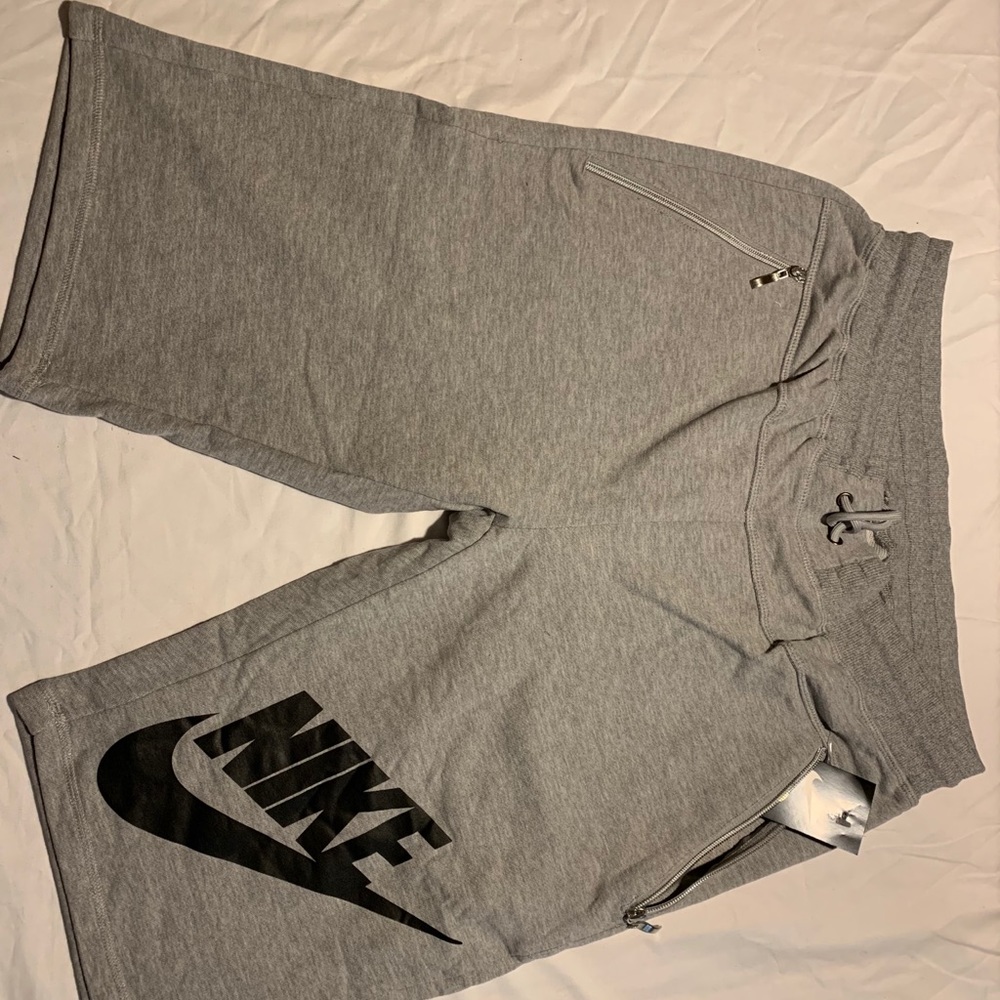 Nike short